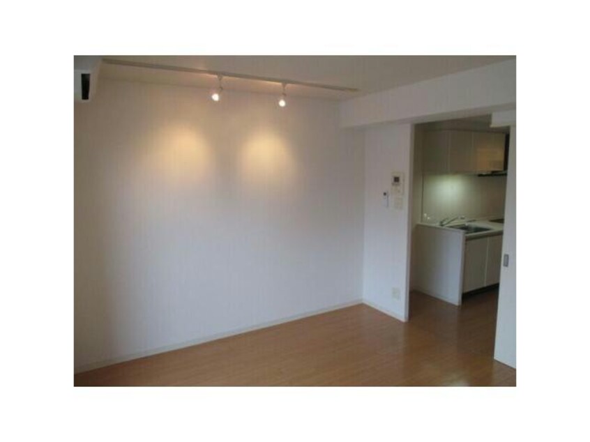  名古屋市営地下鉄東山線/新栄町駅 徒歩4分 10階 築19年