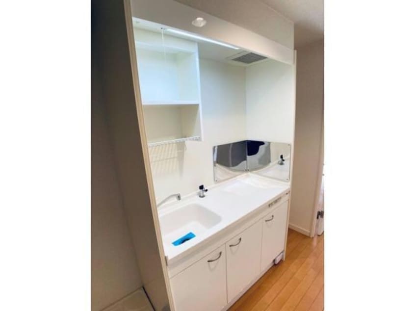  名古屋市営地下鉄桜通線/車道駅 徒歩10分 1階 築18年