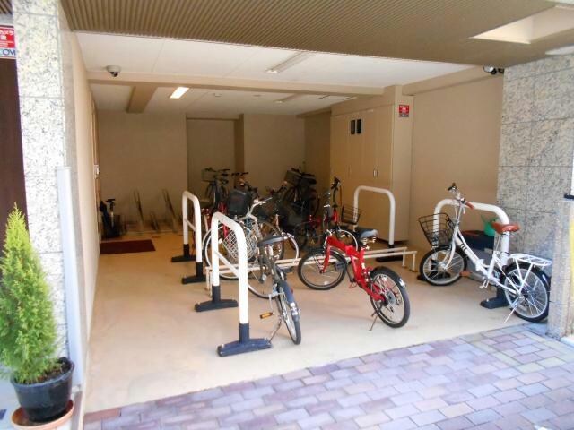  名古屋市営地下鉄桜通線/高岳駅 徒歩6分 8階 築18年