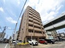アゲート 白壁の外観