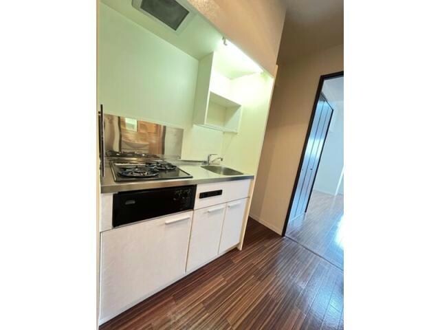  名古屋市営地下鉄東山線/新栄町駅 徒歩8分 4階 築17年