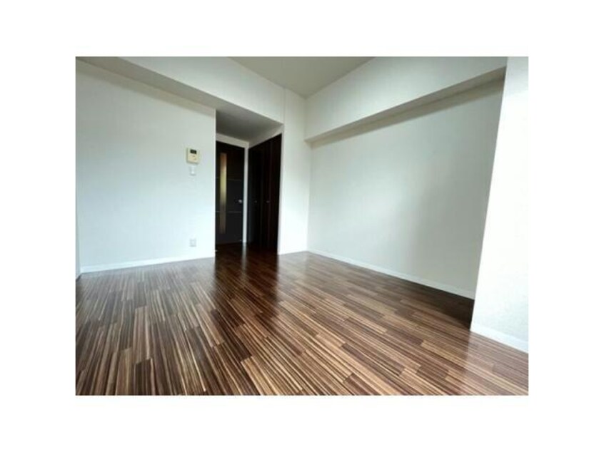  名古屋市営地下鉄東山線/新栄町駅 徒歩8分 4階 築17年