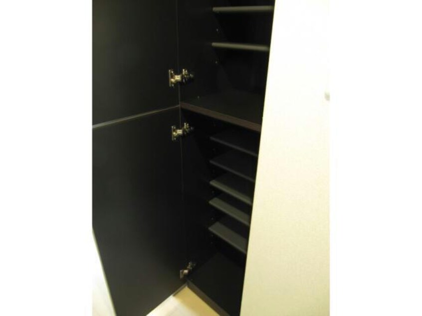  名古屋市営地下鉄東山線/新栄町駅 徒歩7分 12階 築16年