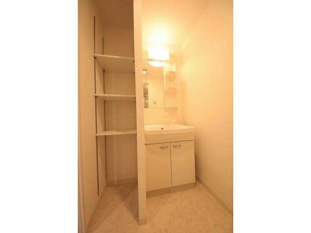  名古屋市営地下鉄東山線/新栄町駅 徒歩8分 12階 築16年