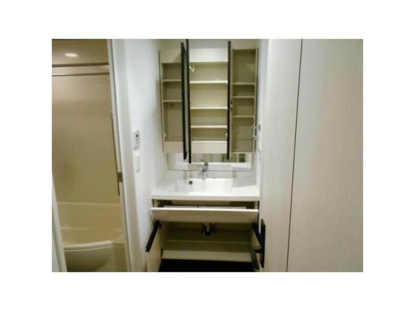  名古屋市営地下鉄名城線/久屋大通駅 徒歩7分 6階 築13年