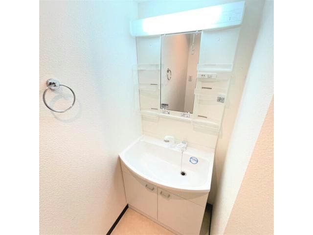  名古屋市営地下鉄東山線/新栄町駅 徒歩5分 2階 築12年