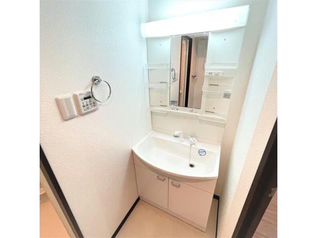  名古屋市営地下鉄東山線/新栄町駅 徒歩5分 6階 築12年