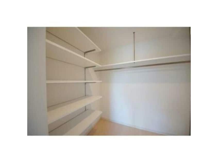  名古屋市営地下鉄東山線/伏見駅 徒歩4分 9階 築9年