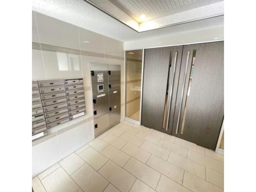  名古屋市営地下鉄東山線/新栄町駅 徒歩10分 3階 築8年