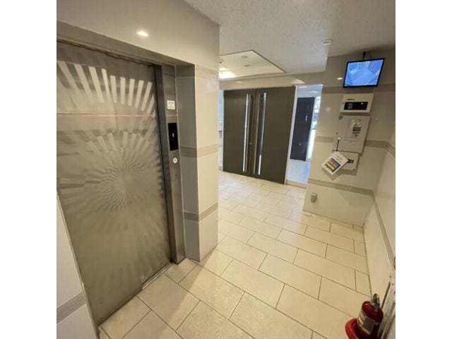  名古屋市営地下鉄東山線/新栄町駅 徒歩10分 2階 築8年