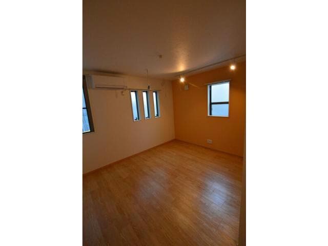  名古屋市営地下鉄鶴舞線/鶴舞駅 徒歩10分 4階 築8年