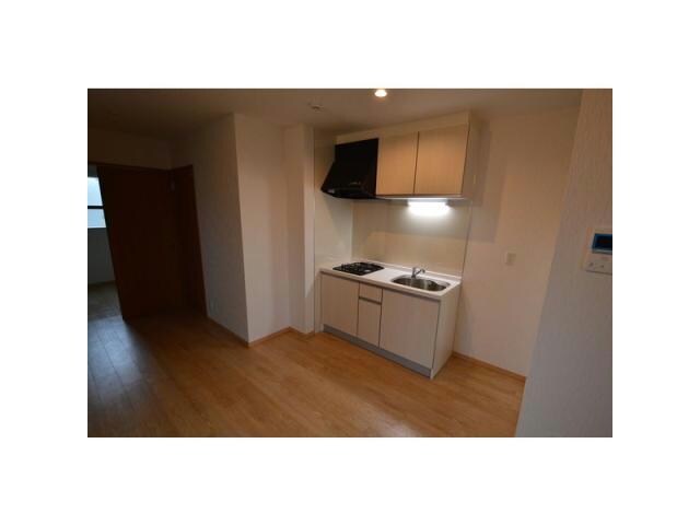  名古屋市営地下鉄鶴舞線/鶴舞駅 徒歩10分 1階 築8年