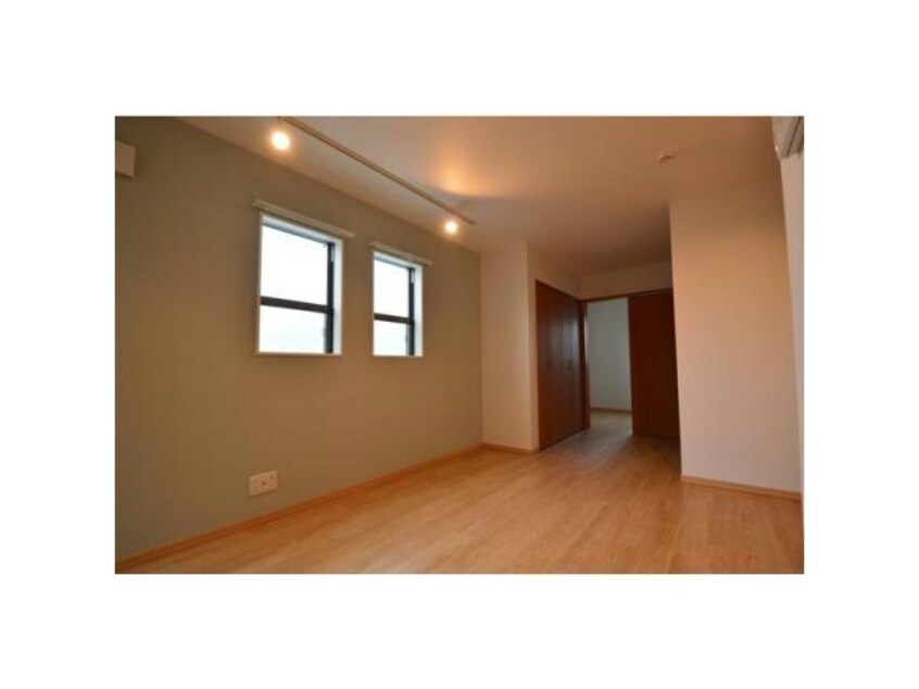  名古屋市営地下鉄鶴舞線/鶴舞駅 徒歩10分 1階 築8年