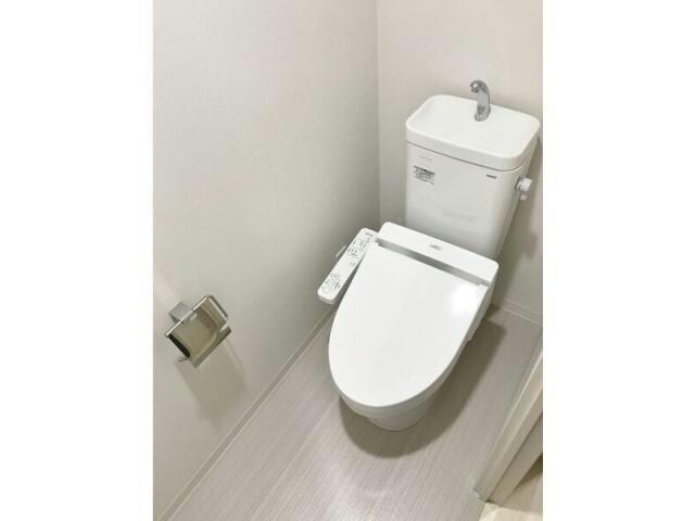  名古屋市営地下鉄東山線/新栄町駅 徒歩6分 7階 築8年