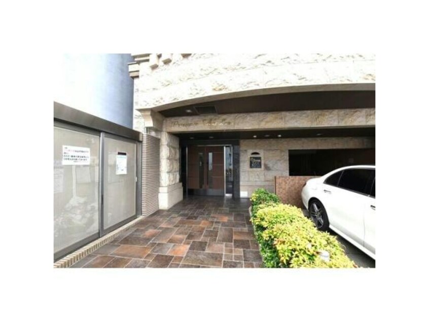  名古屋市営地下鉄東山線/新栄町駅 徒歩10分 8階 築13年