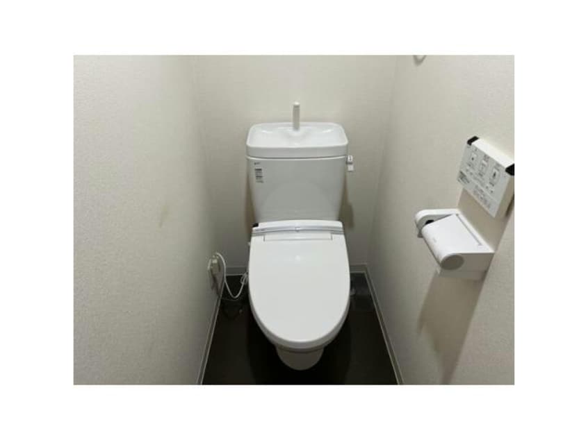  名古屋市営地下鉄東山線/新栄町駅 徒歩10分 2階 築13年