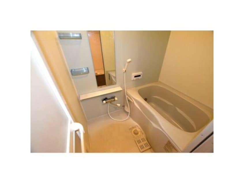  名古屋市営地下鉄東山線/新栄町駅 徒歩10分 2階 築13年