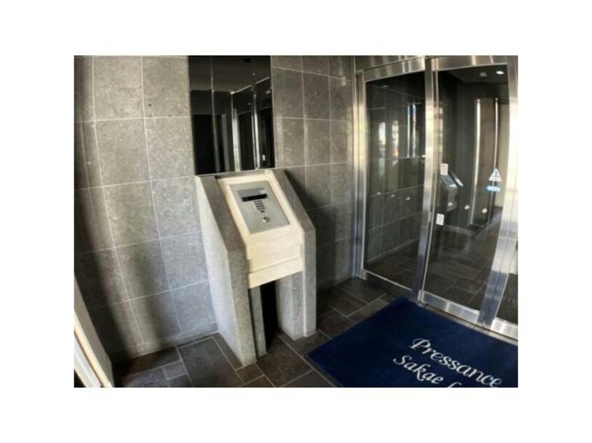  名古屋市営地下鉄東山線/新栄町駅 徒歩10分 8階 築13年