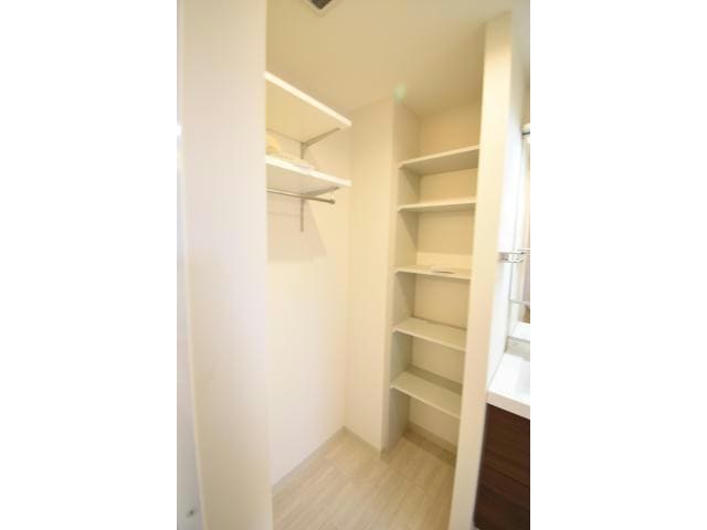  名古屋市営地下鉄東山線/新栄町駅 徒歩2分 5階 築7年