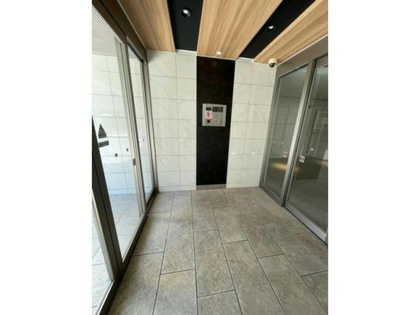  名古屋市営地下鉄東山線/新栄町駅 徒歩10分 2階 築8年