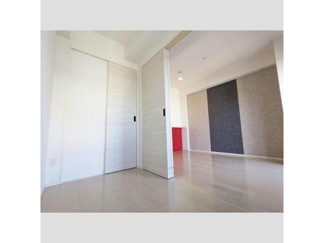  名古屋市営地下鉄東山線/新栄町駅 徒歩10分 2階 築8年