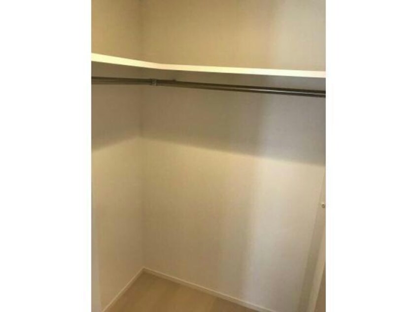  名古屋市営地下鉄東山線/新栄町駅 徒歩10分 2階 築8年