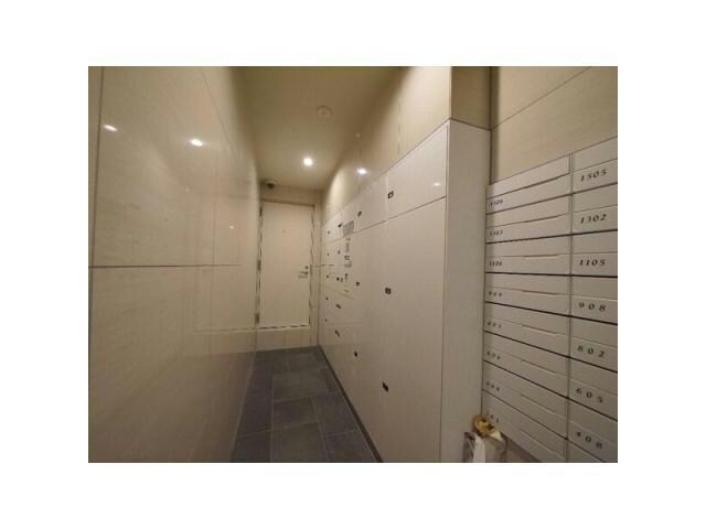  名古屋市営地下鉄鶴舞線/丸の内駅 徒歩3分 11階 築8年