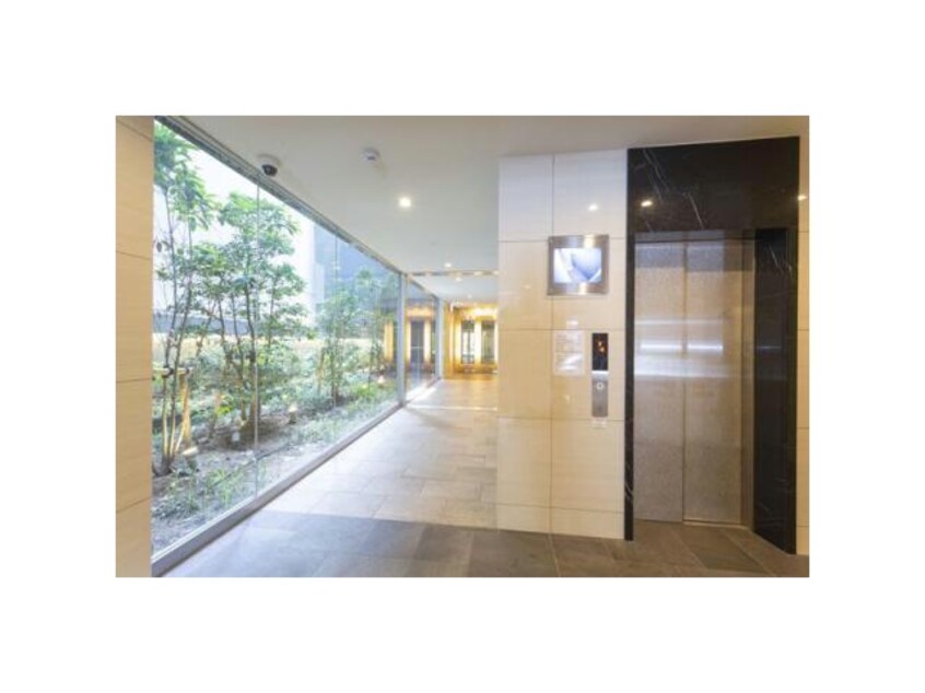  名古屋市営地下鉄鶴舞線/丸の内駅 徒歩3分 11階 築8年