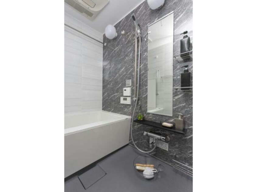  名古屋市営地下鉄鶴舞線/丸の内駅 徒歩3分 11階 築8年