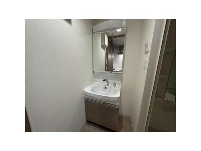  名古屋市営地下鉄桜通線/車道駅 徒歩1分 2階 築8年