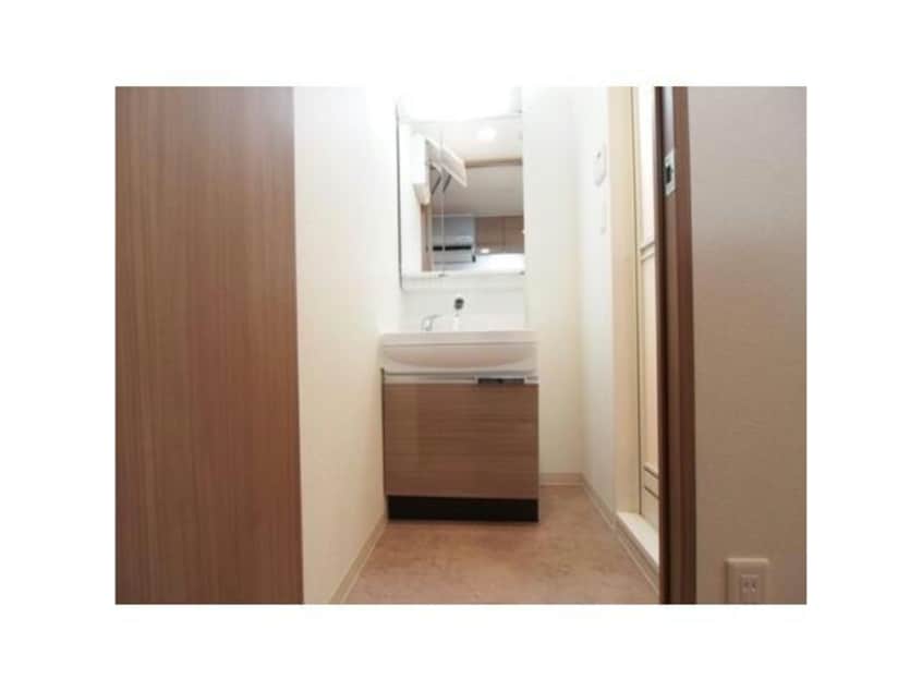  名古屋市営地下鉄桜通線/車道駅 徒歩1分 4階 築8年