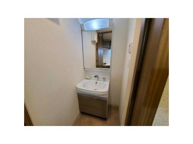  名古屋市営地下鉄桜通線/車道駅 徒歩1分 2階 築8年