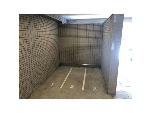  名古屋市営地下鉄鶴舞線/鶴舞駅 徒歩8分 3階 築8年