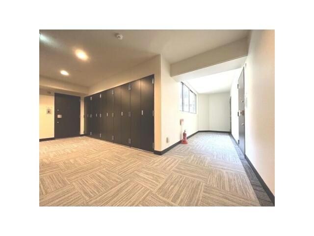  名古屋市営地下鉄名城線/久屋大通駅 徒歩5分 8階 築17年