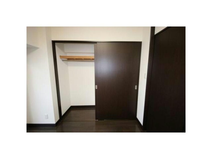  名古屋市営地下鉄名城線/久屋大通駅 徒歩5分 8階 築17年