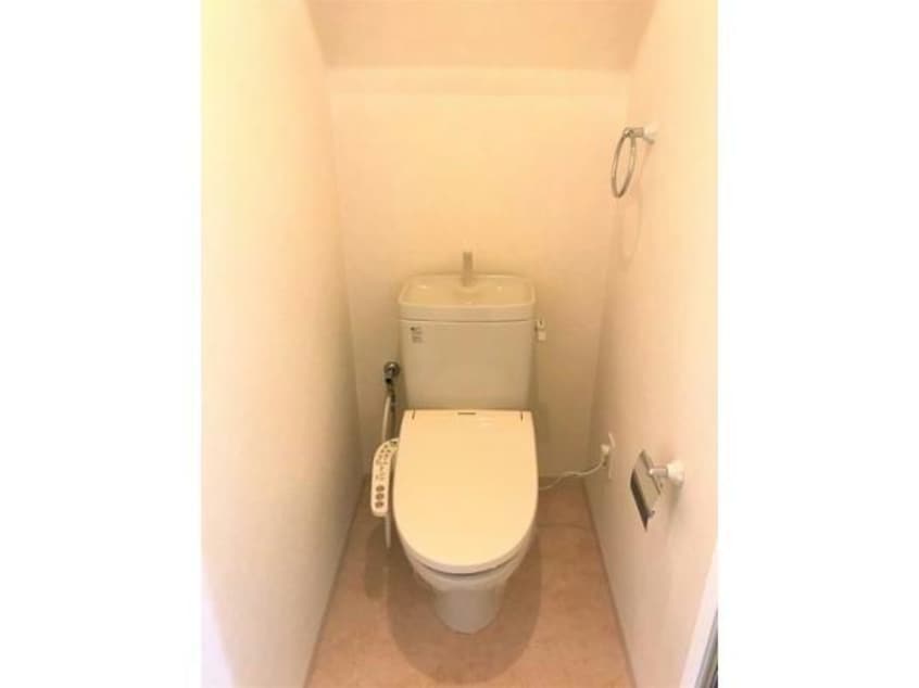  名古屋市営地下鉄名城線/久屋大通駅 徒歩7分 8階 築22年