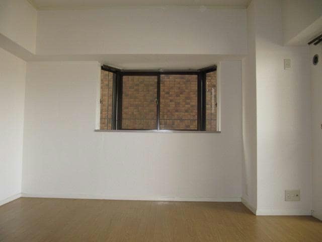  名古屋市営地下鉄名城線/久屋大通駅 徒歩7分 5階 築37年