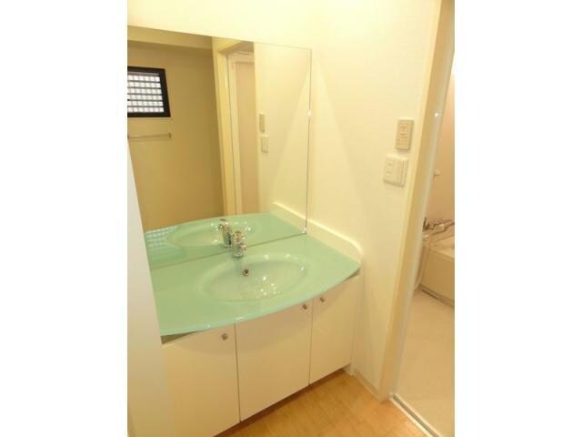  名古屋市営地下鉄名城線/久屋大通駅 徒歩6分 9-10階 築19年