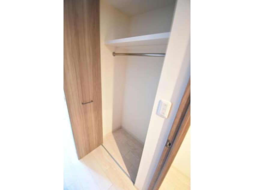  名古屋市営地下鉄名城線/久屋大通駅 徒歩4分 8階 築11年