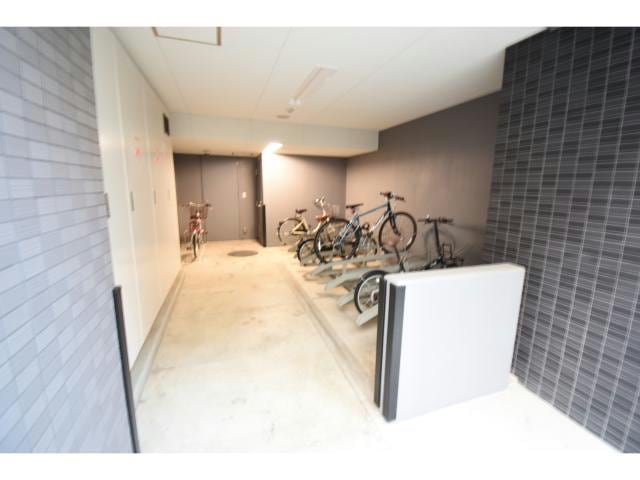  名古屋市営地下鉄名城線/久屋大通駅 徒歩4分 8階 築11年