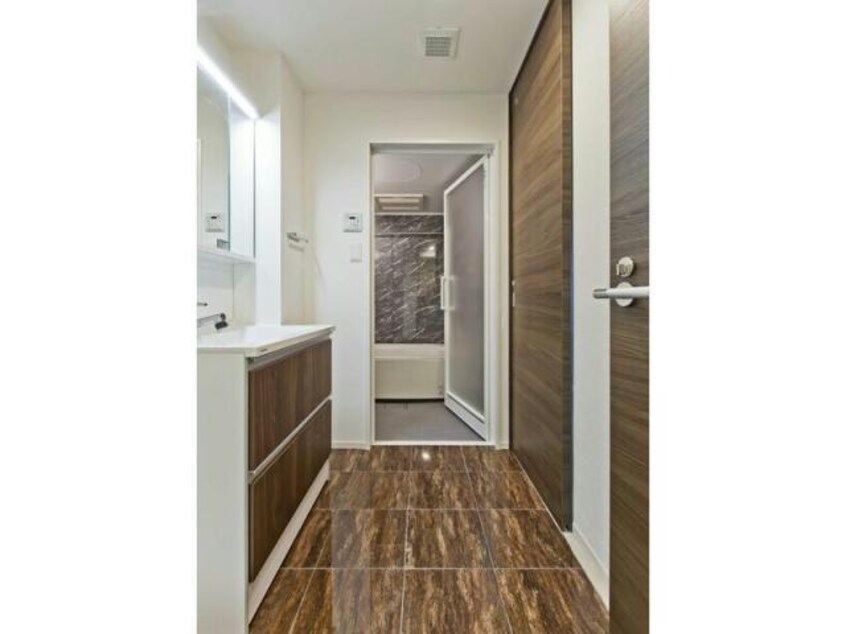  名古屋市営地下鉄名城線/久屋大通駅 徒歩7分 6階 築7年