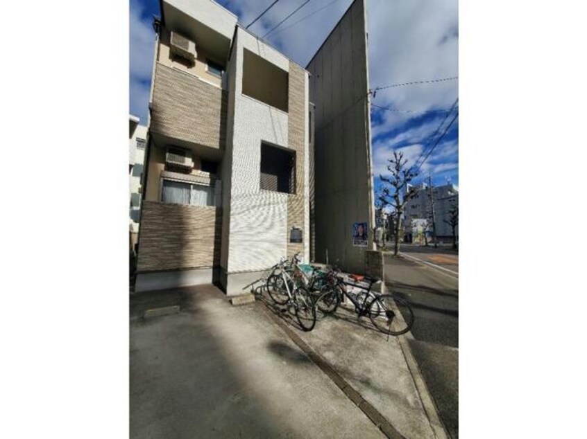  名古屋市営地下鉄東山線/新栄町駅 徒歩7分 2階 築10年