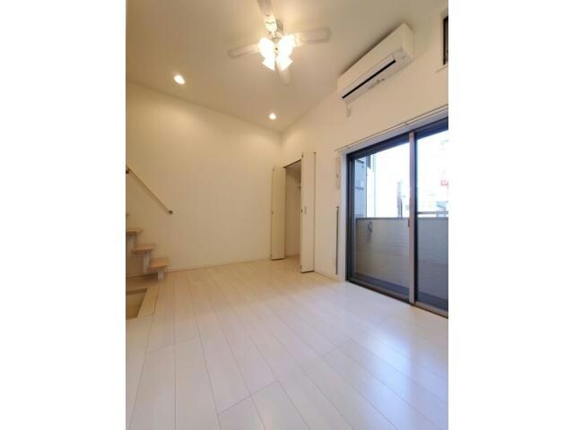  名古屋市営地下鉄東山線/新栄町駅 徒歩7分 2階 築10年