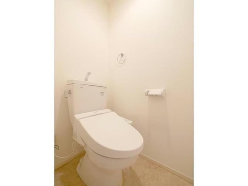  名古屋市営地下鉄東山線/新栄町駅 徒歩8分 7階 築10年