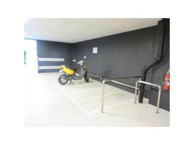  名古屋市営地下鉄名城線/久屋大通駅 徒歩5分 13階 築8年