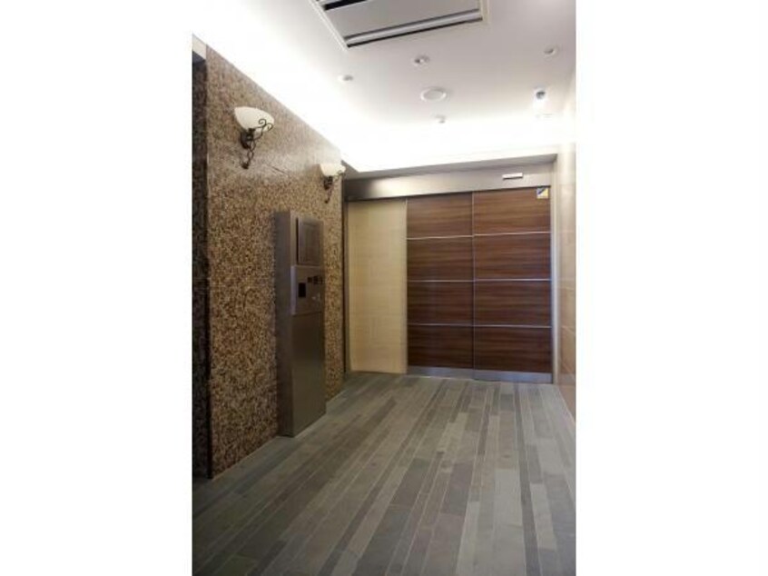  名古屋市営地下鉄名城線/久屋大通駅 徒歩2分 8階 築10年