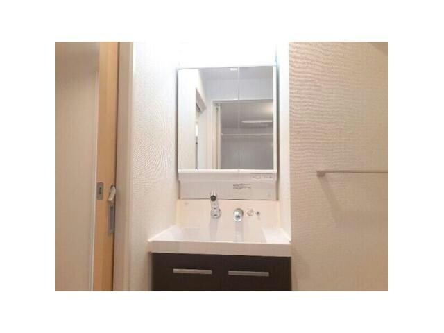  名古屋市営地下鉄東山線/新栄町駅 徒歩7分 3階 築8年