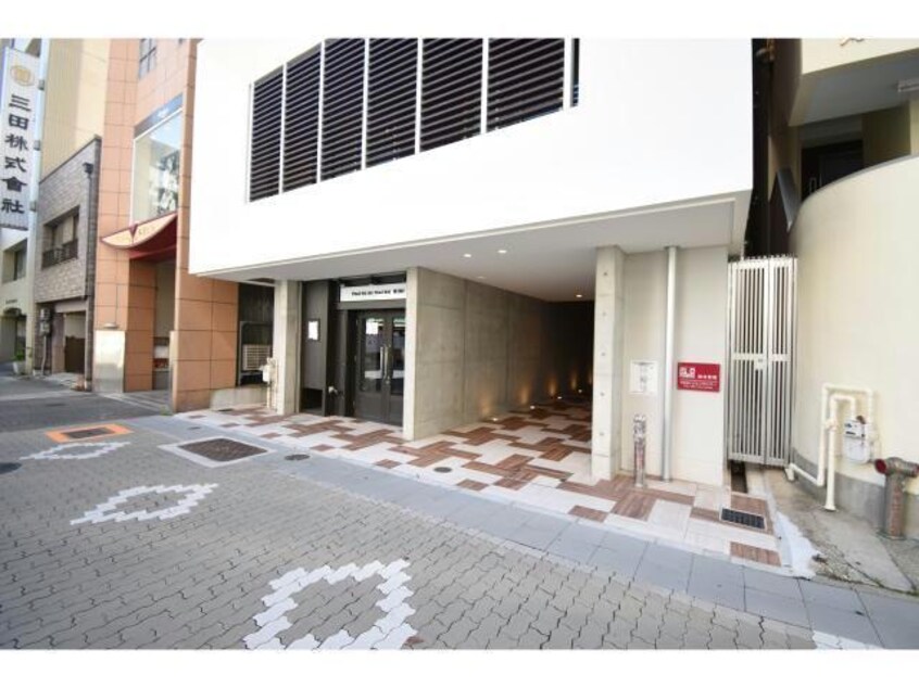  名古屋市営地下鉄桜通線/丸の内駅 徒歩3分 3階 築8年