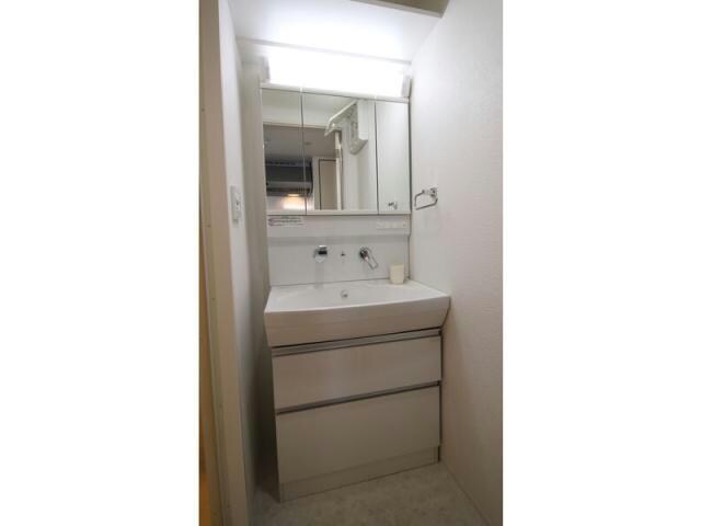  名古屋市営地下鉄桜通線/丸の内駅 徒歩1分 2階 築6年