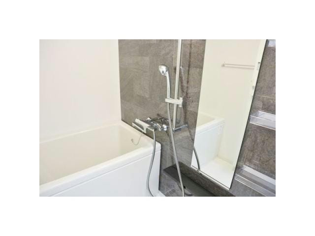  名古屋市営地下鉄桜通線/丸の内駅 徒歩1分 8階 築6年